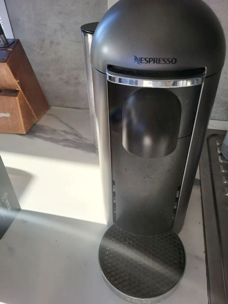 Nespresso vertuo coffee machine - Image 3
