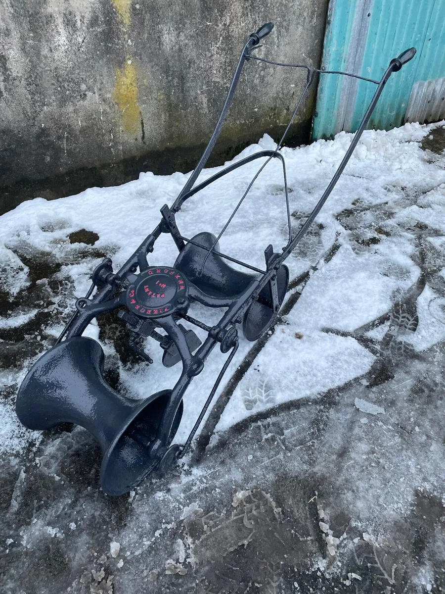 Vintage Original Wexford seeder - Image 3