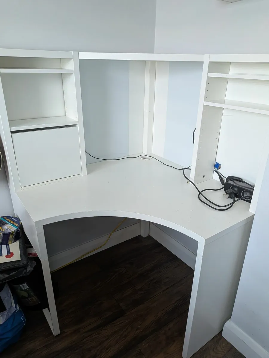 IKEA MICKE Corner Desk (100cm x 142cm) - Image 1