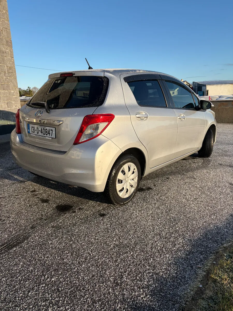 Toyota Vitz 2013 - Image 4