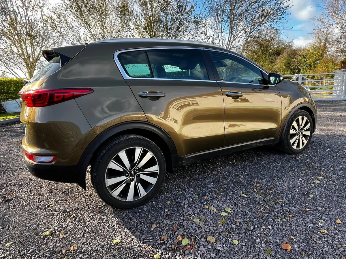 Kia Sportage 2.0L CRDI Auto AWD 4x4 Pan Roof - Image 2