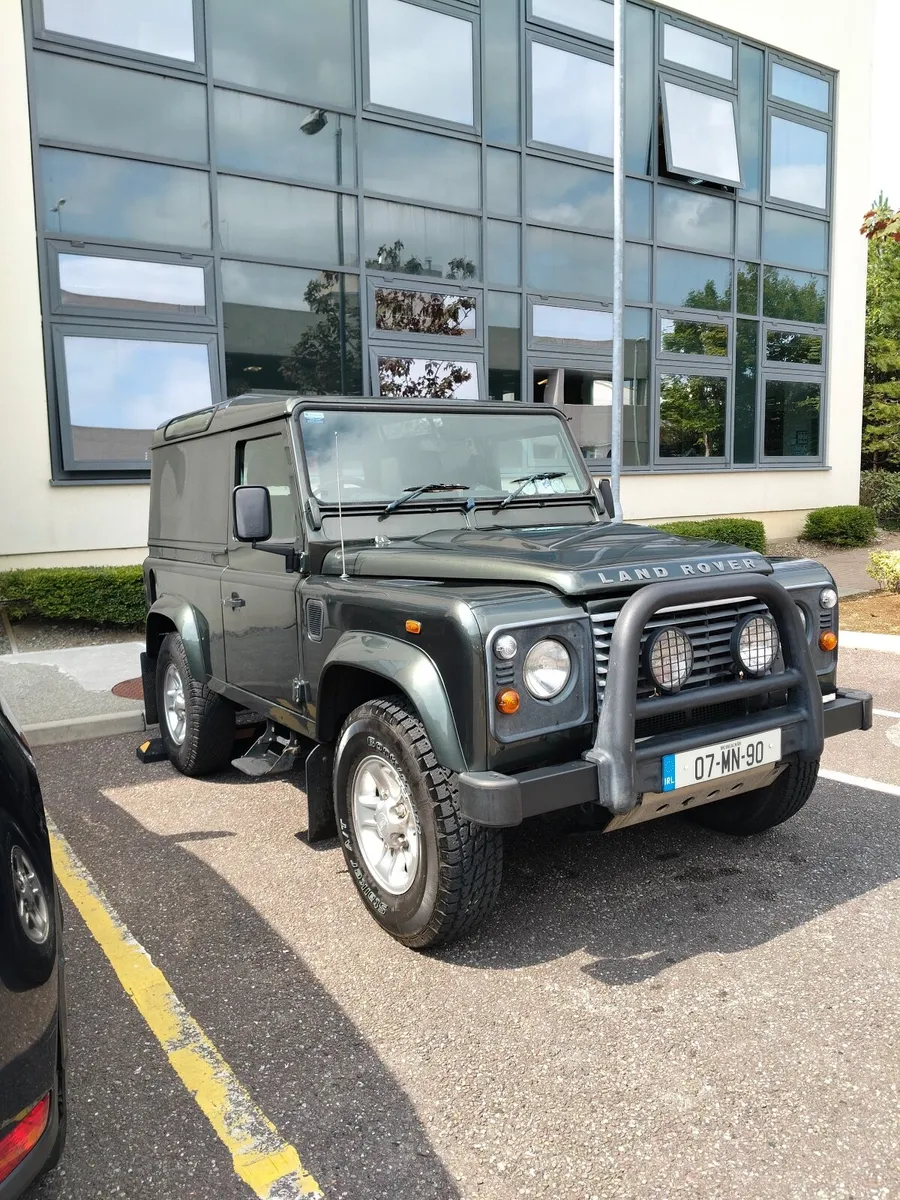 Land Rover Defender 2007 - Image 1