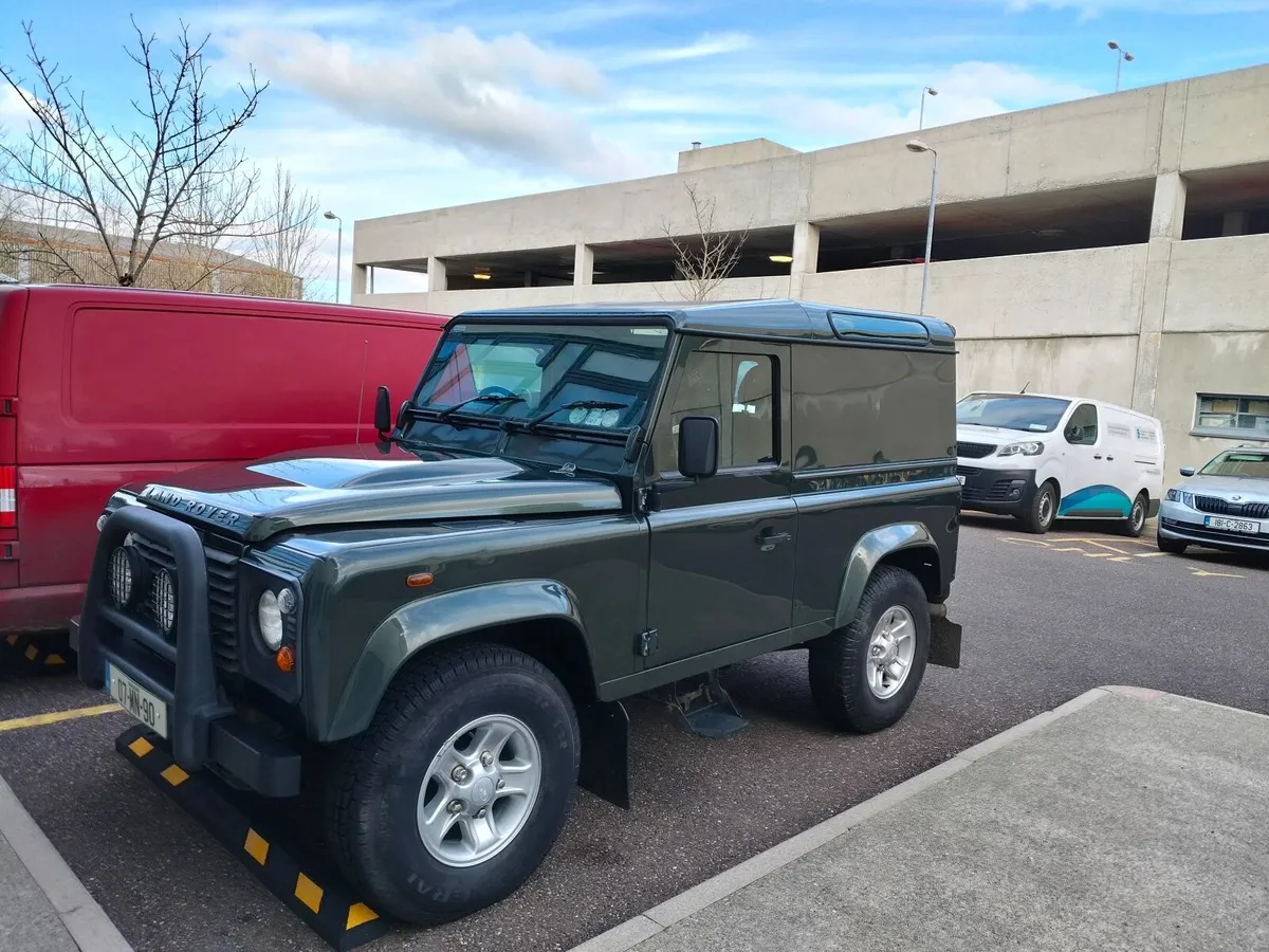 Land Rover Defender 2007 - Image 2