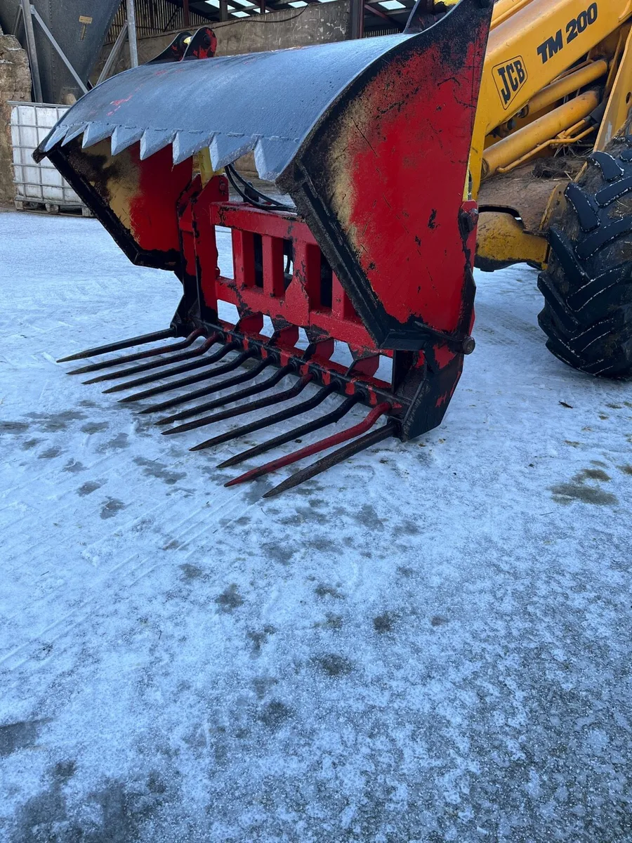 Silage grab - Image 1