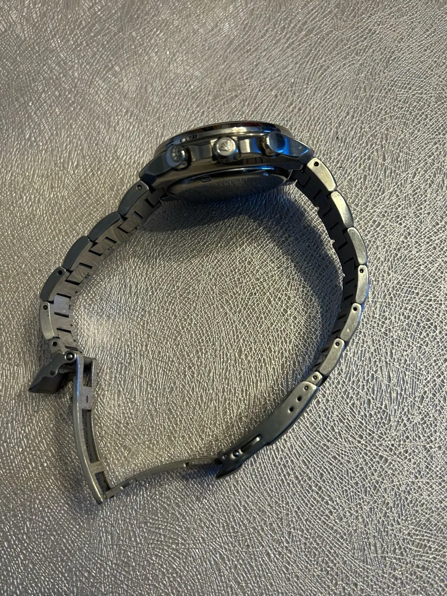 CITIZEN solar Calibre 2100 Grey Dial Chronograph - Image 4