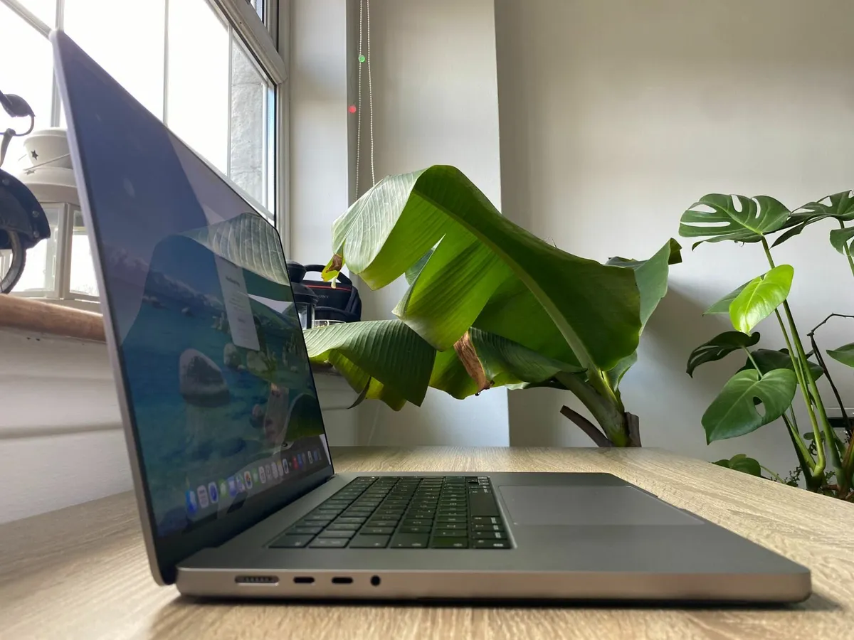 MacBook Pro 16" 2021 M1 Pro | 32GB | 512GB - Image 4