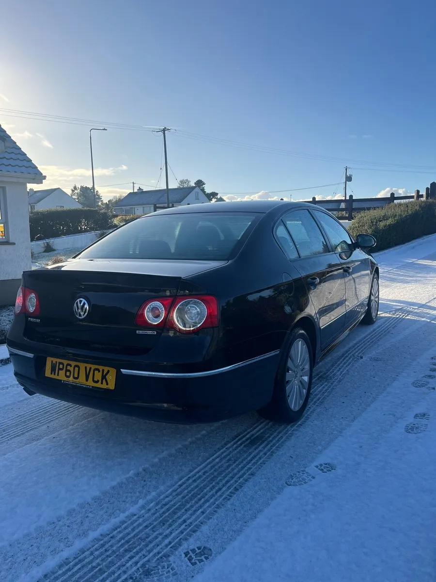 Volkswagen Passat - Image 2