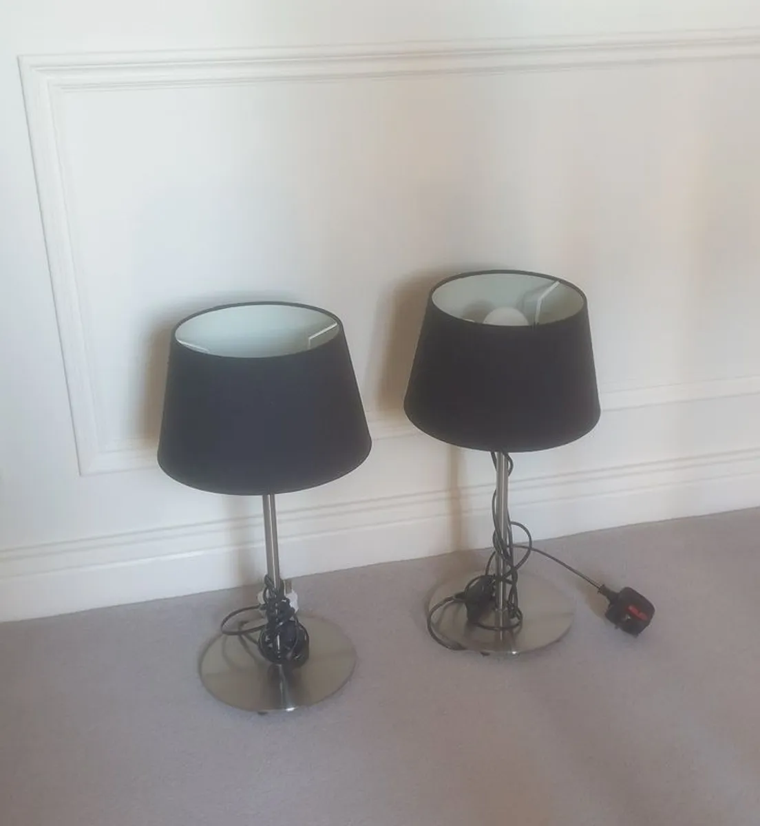 Beautiful Silver Mirror and 2 Bedside Lamps - Image 1