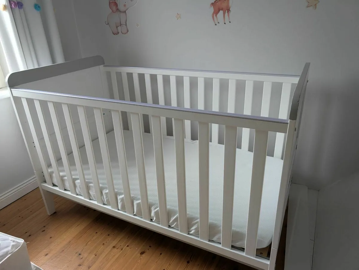 Tutti Bambini Toddler Cot with Baby Changer - Image 2