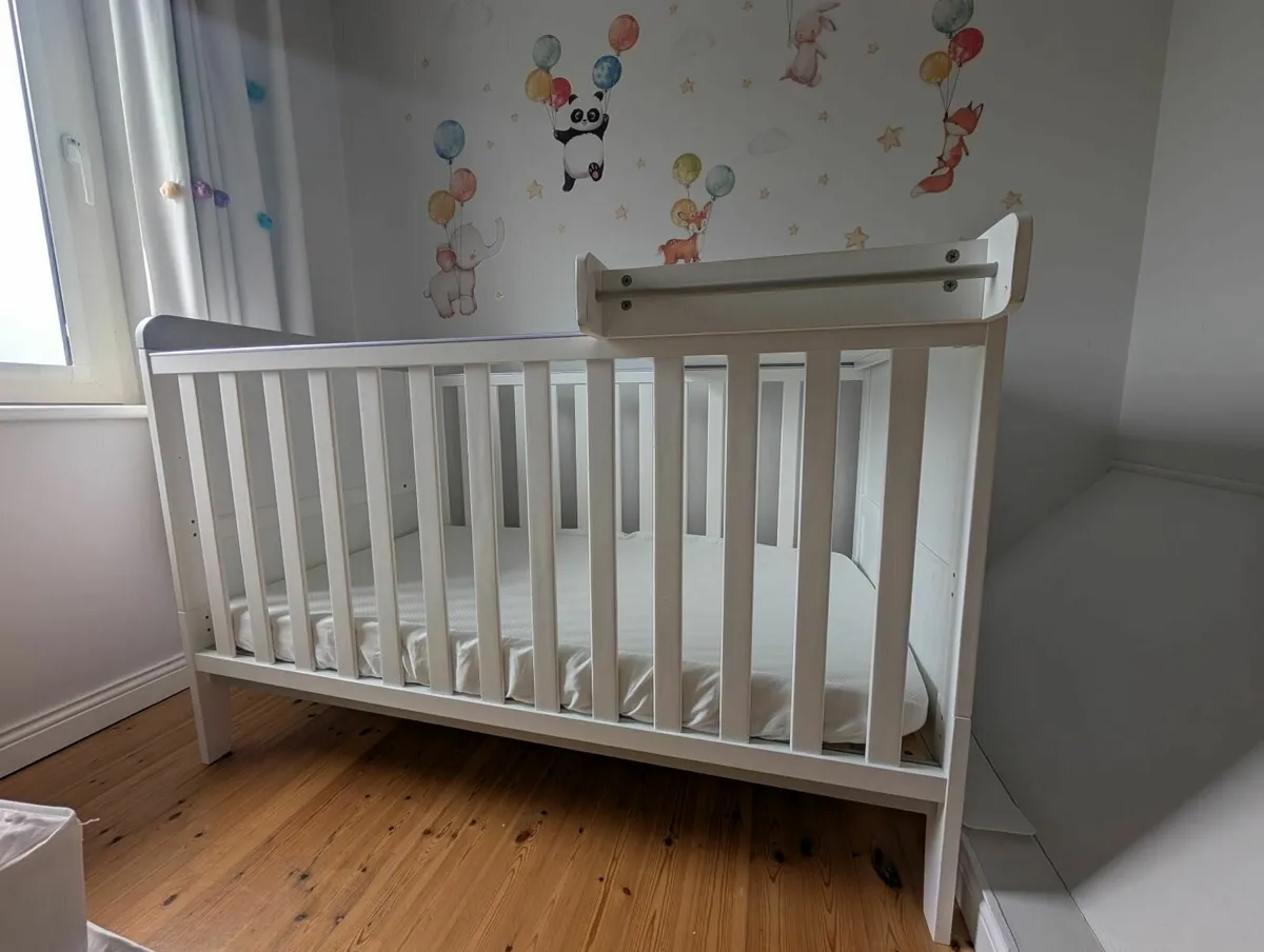 Tutti Bambini Toddler Cot with Baby Changer - Image 4
