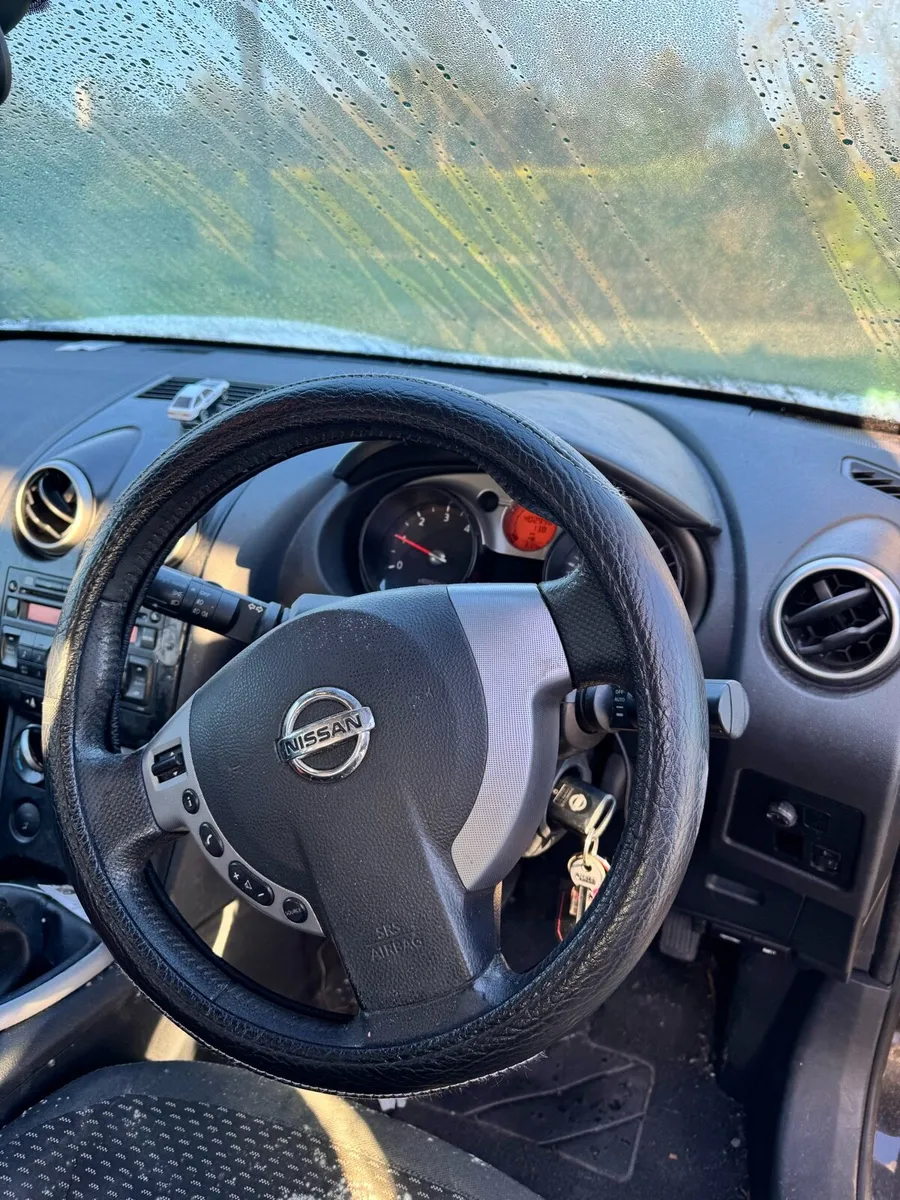 Nissan Qashqai - Image 1