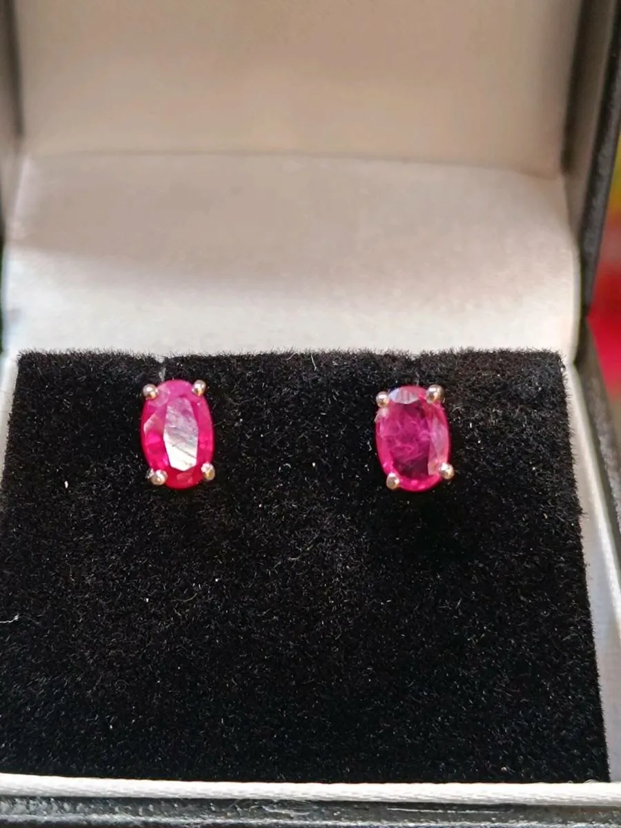 Oval Cut Ruby Studs Earrings, 18k White Gold - Image 3
