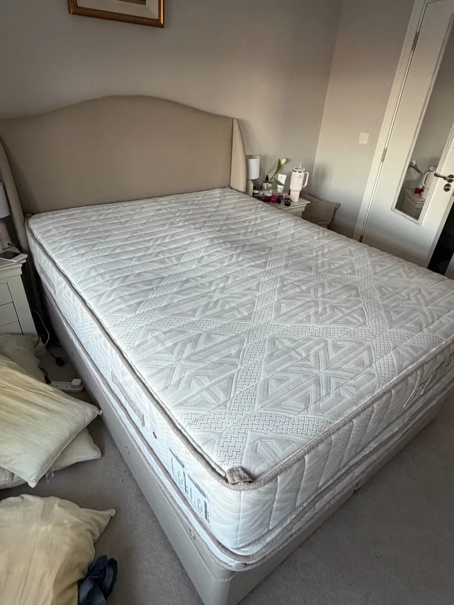 King size Mattress - King Koil Hotel Sleep 2200 - Image 3