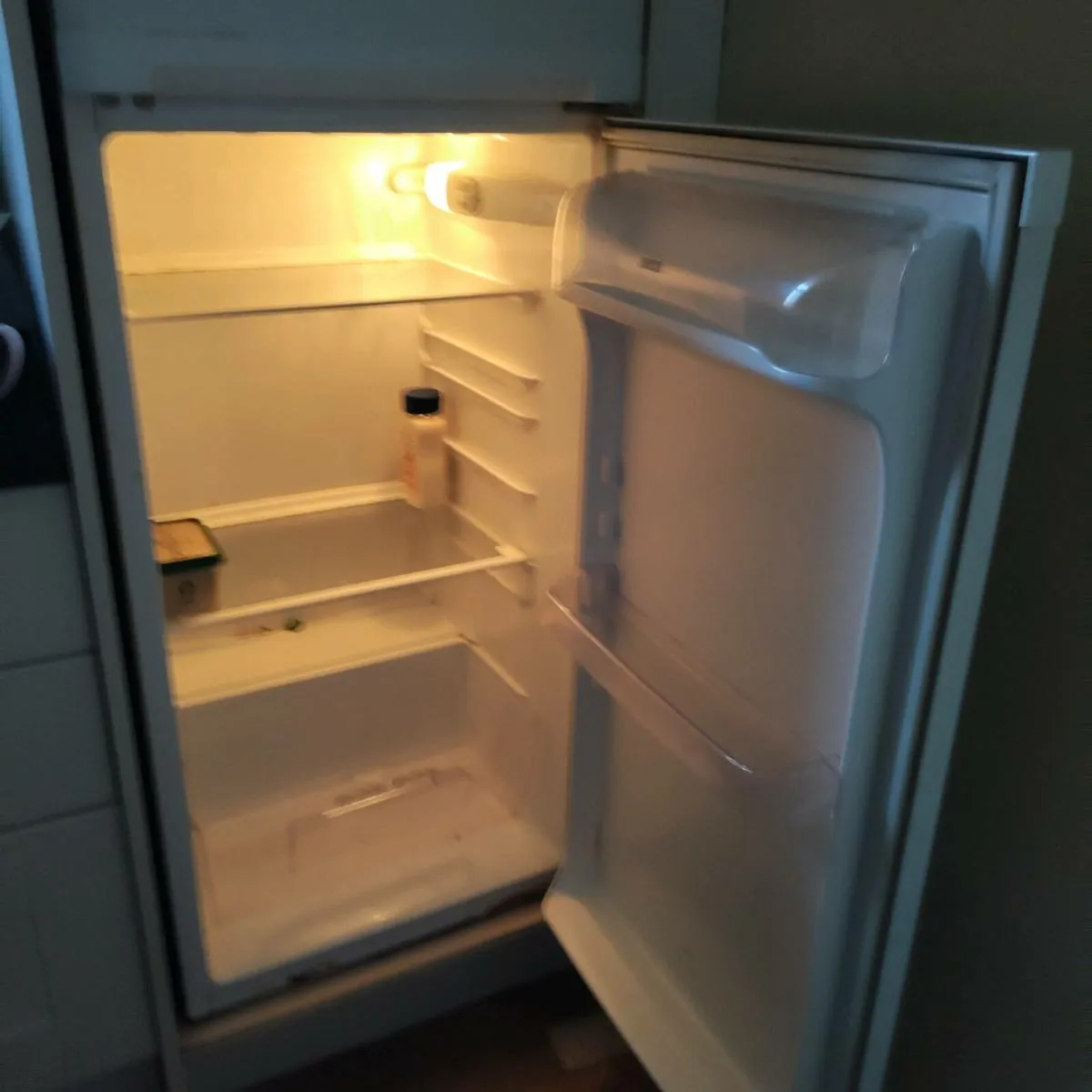 Fridge freezer - Image 2