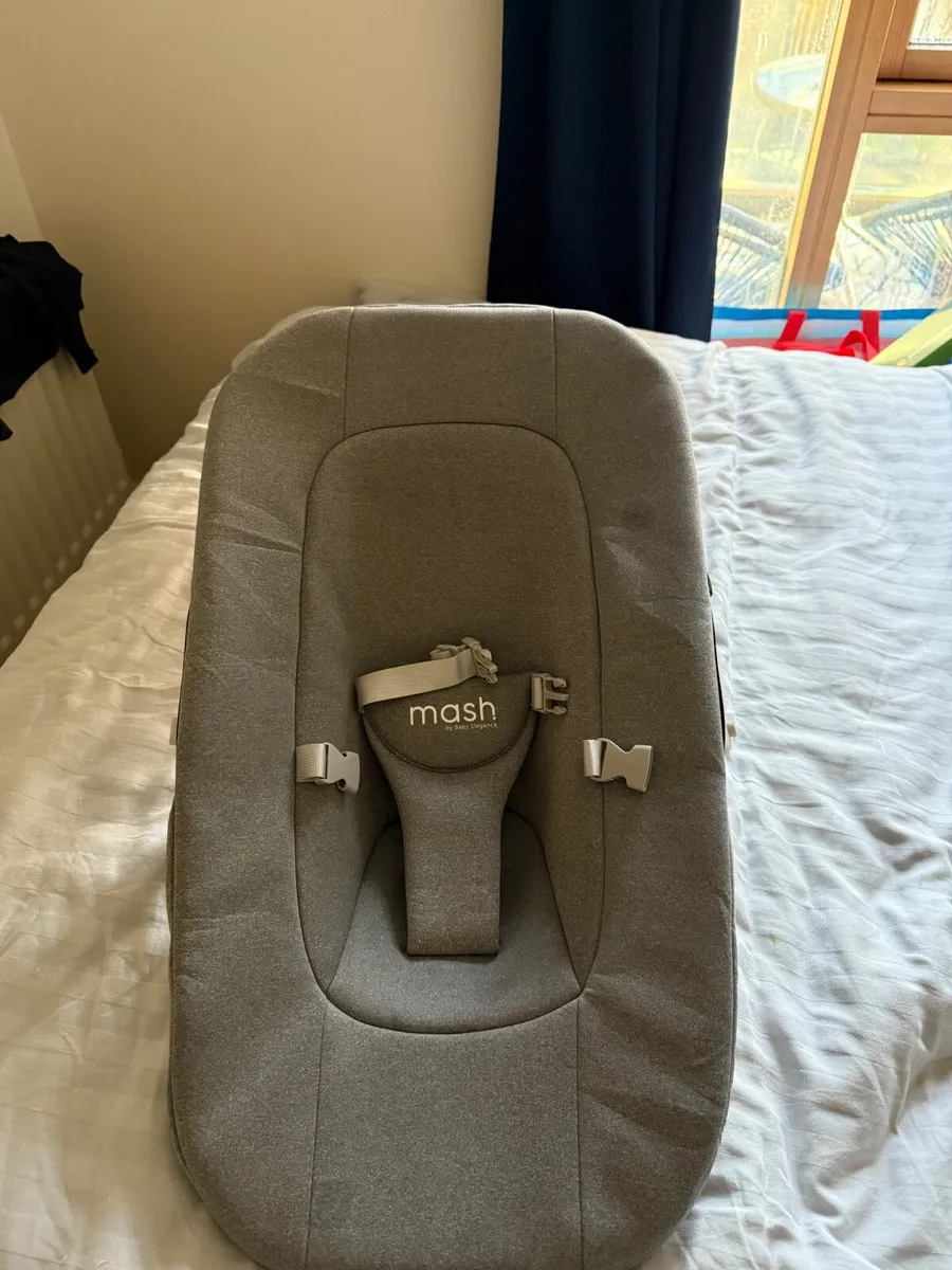 Mash highchair newborn seat