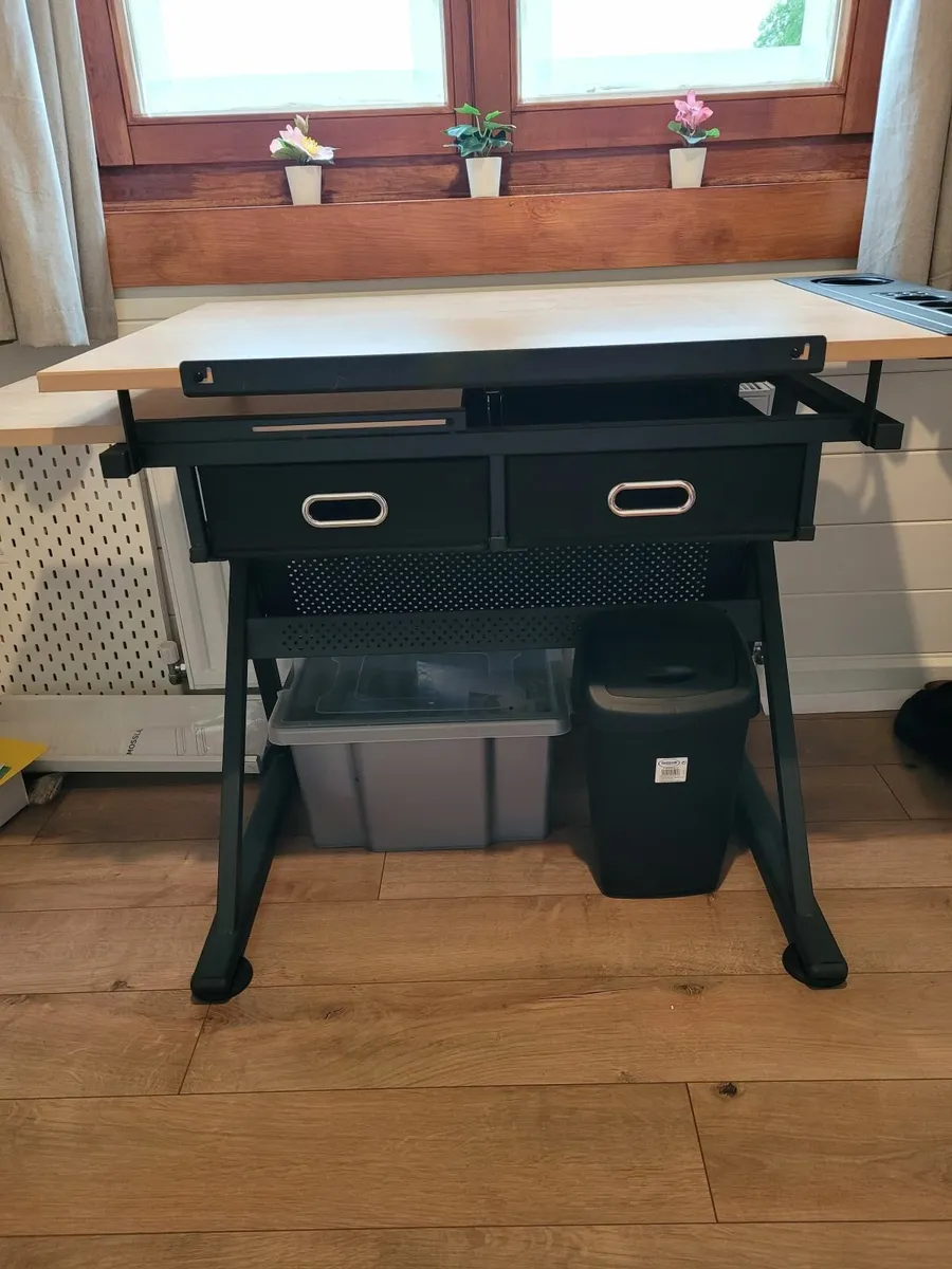 Drawing desk - Image 4