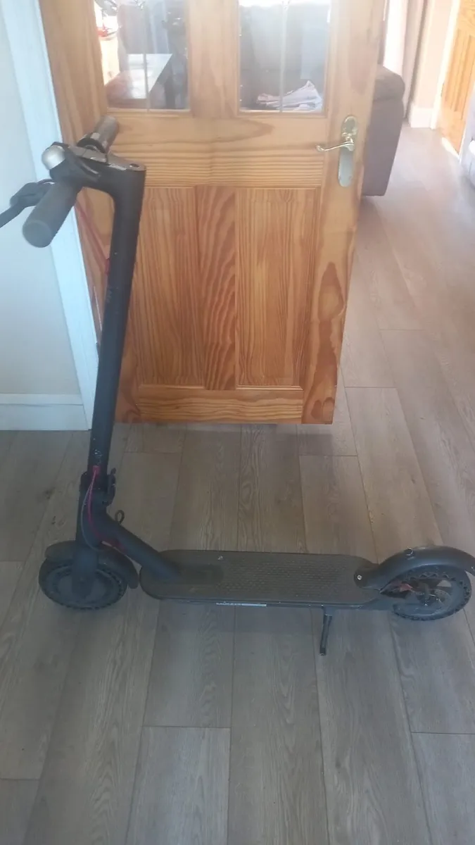 Electric Scooter - Image 4