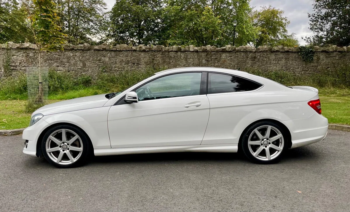 Mercedes-Benz C-Class (142) AUTO - Image 4