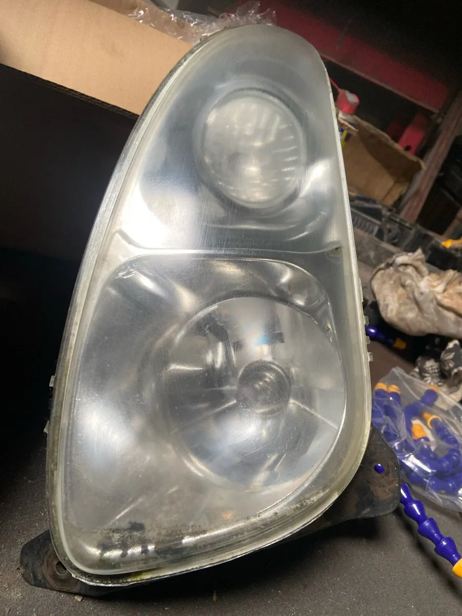 New Holland headlights - Image 2