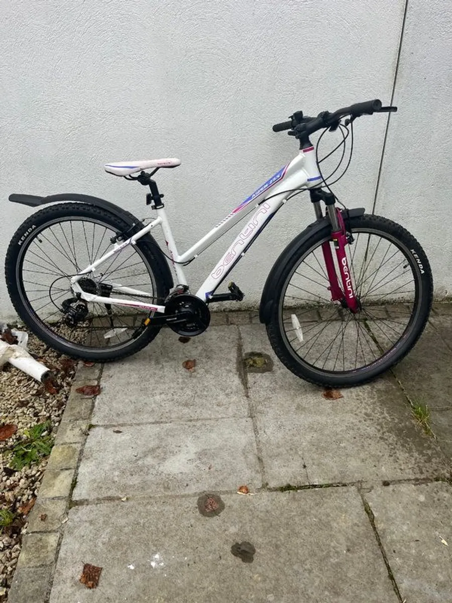 Two kids bikes - Image 3