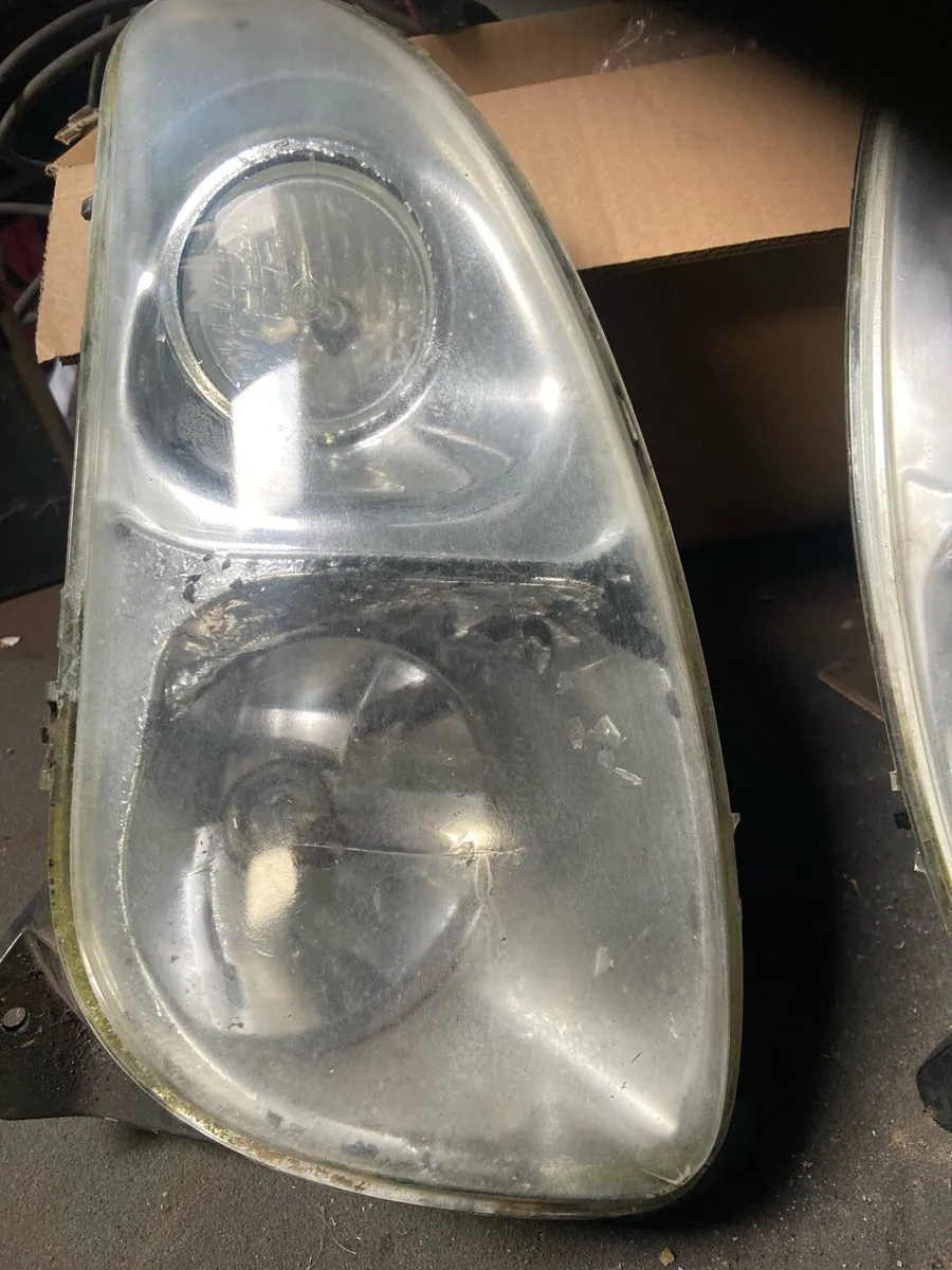 New Holland headlights - Image 3