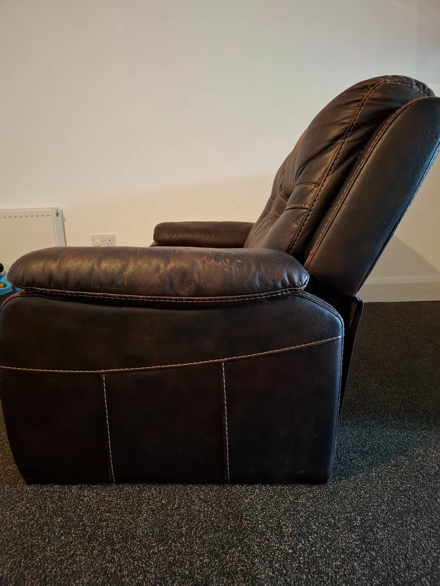 2 seater sofa - Image 4