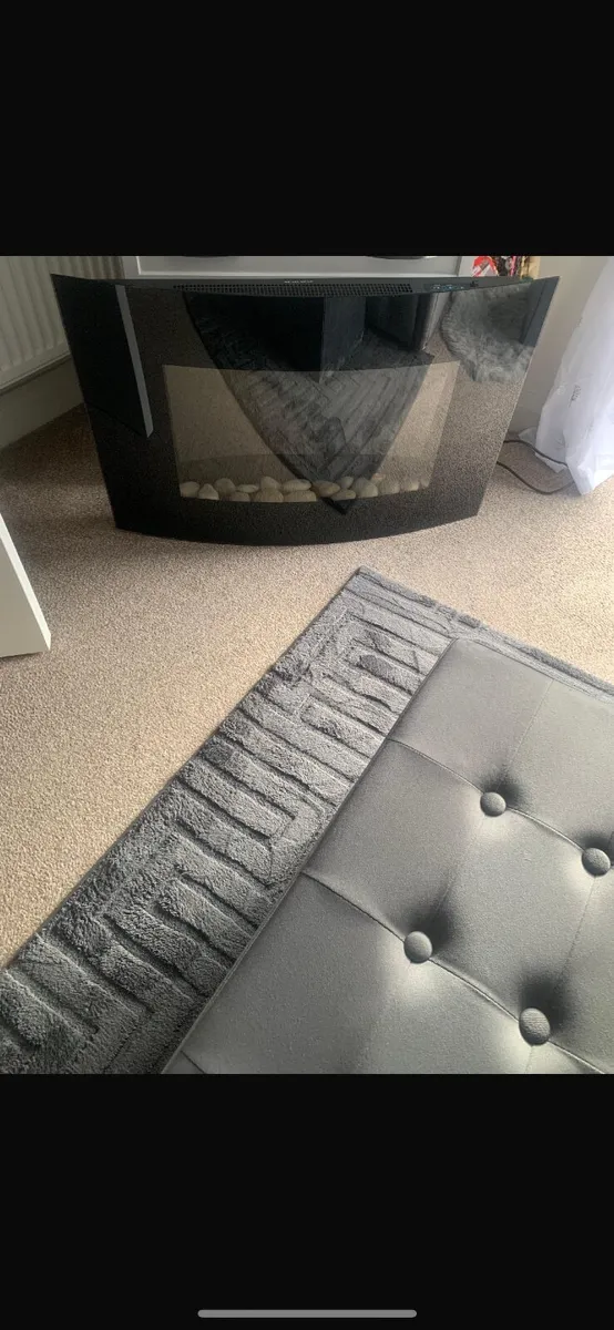 Electric Fireplace - Image 3