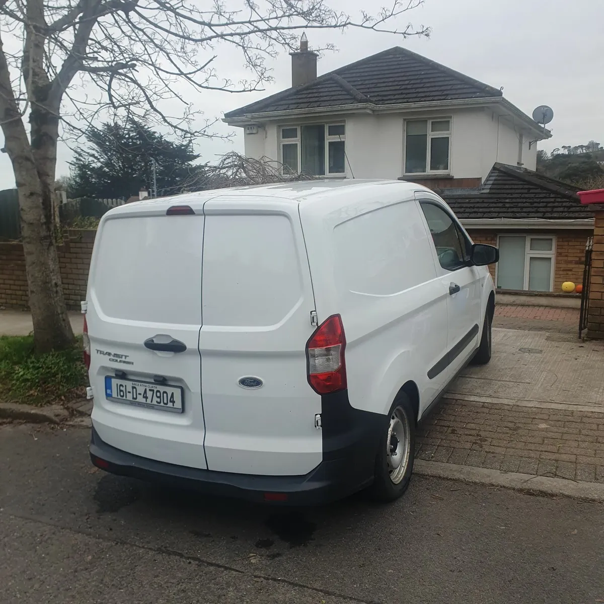 Ford Transit Courier 2016 - Image 4