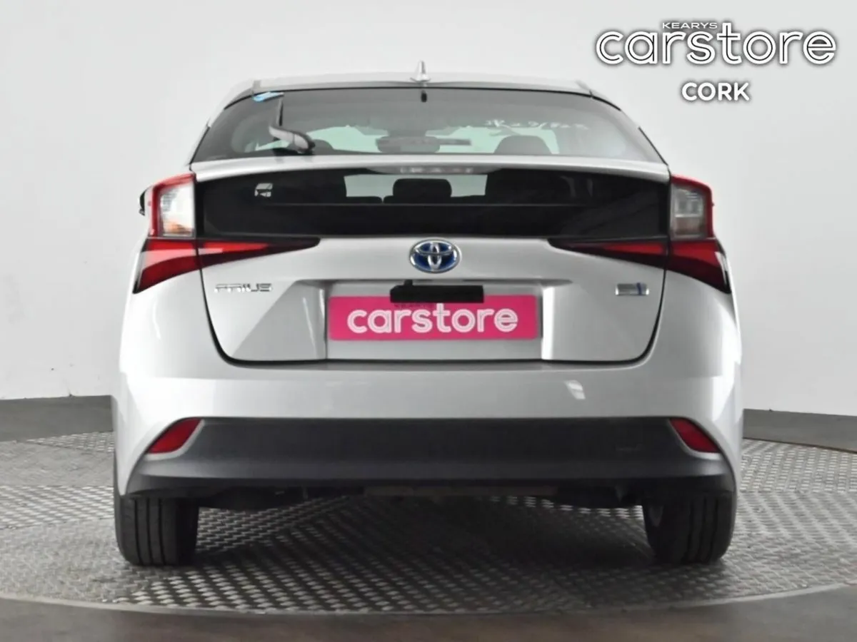 Toyota Prius 1.8 Hybrid Auto - Image 4