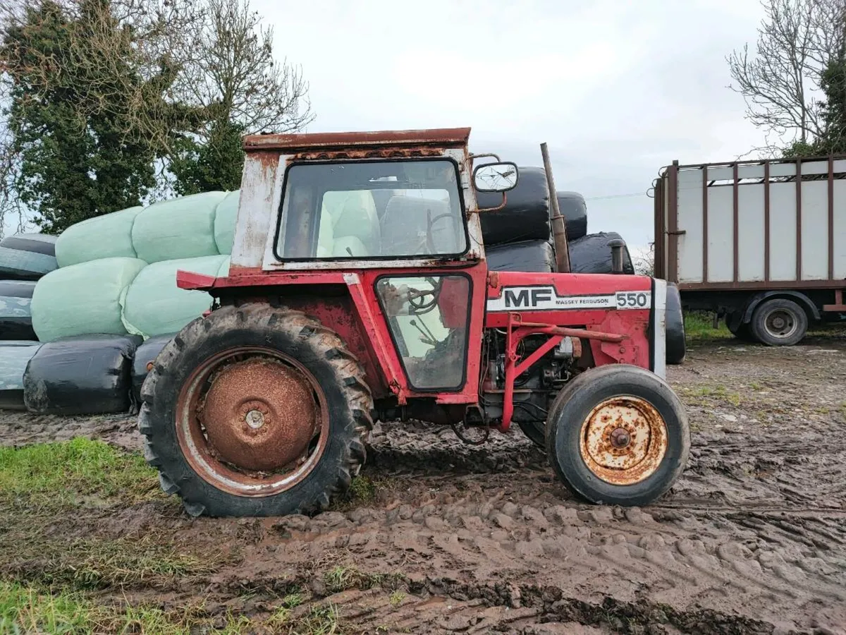Massey 550 - Image 2