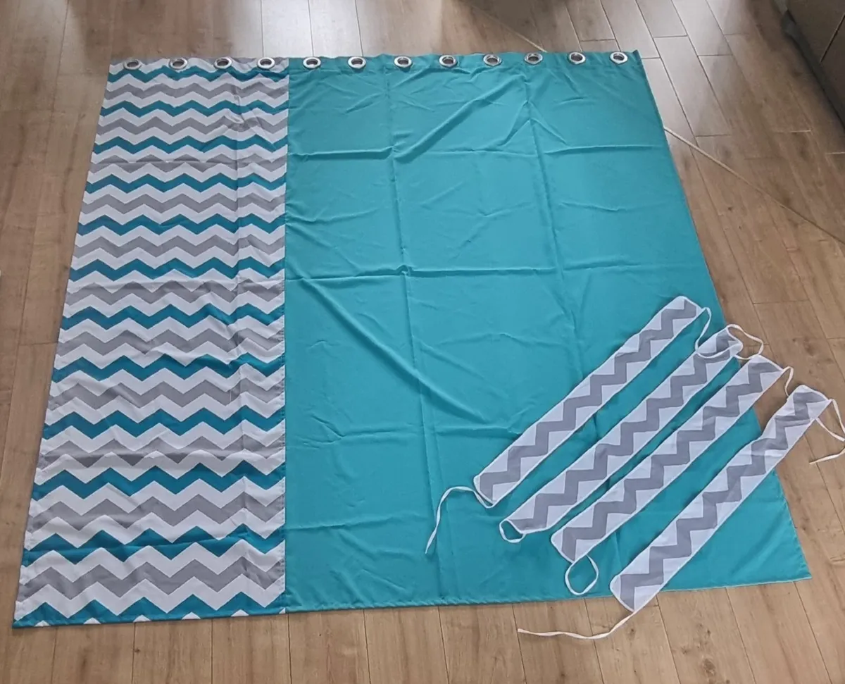 Curtains Blinds - Image 1