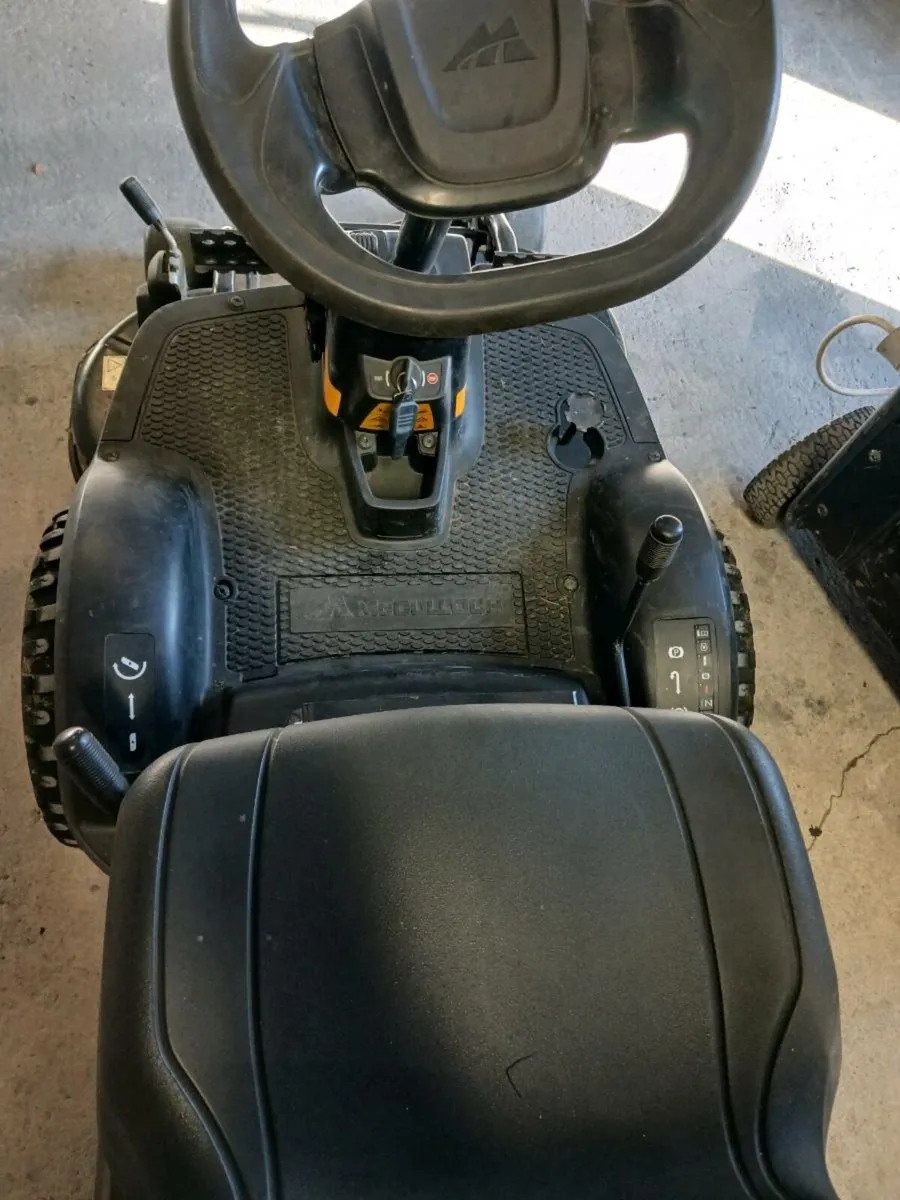 Front deck mulcher mower with aerator/scarifier - Image 4