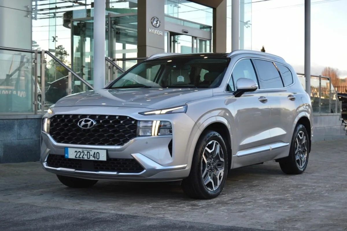 Hyundai Santa Fe 1.6 PHEV 4WD Premium Auto, Pan Ro - Image 1
