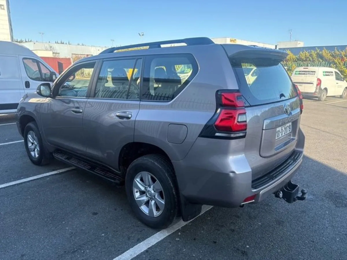 2018 Toyota Landcruiser 2.8L Diesel Crew Cab - Image 4