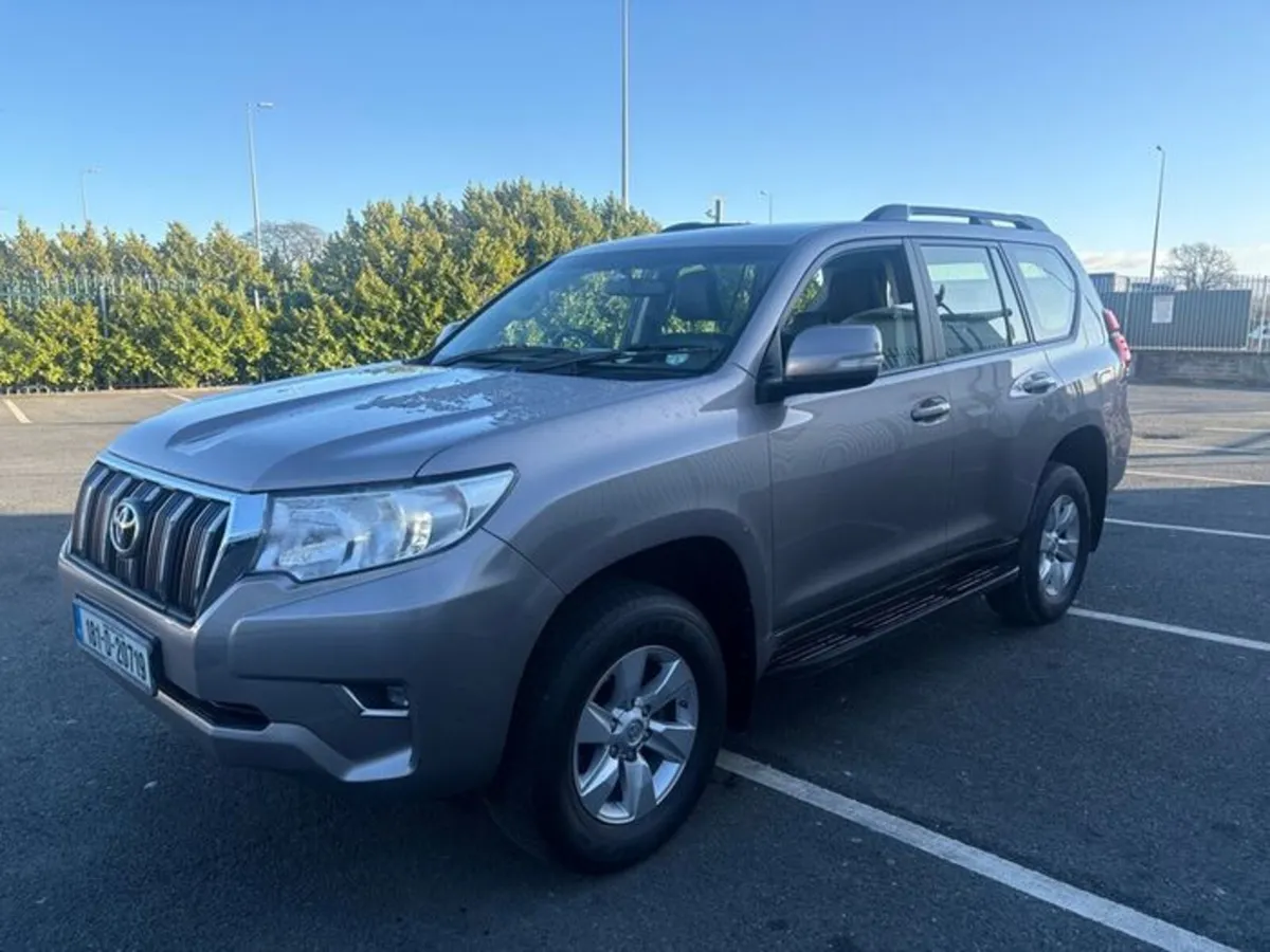2018 Toyota Landcruiser 2.8L Diesel Crew Cab - Image 3