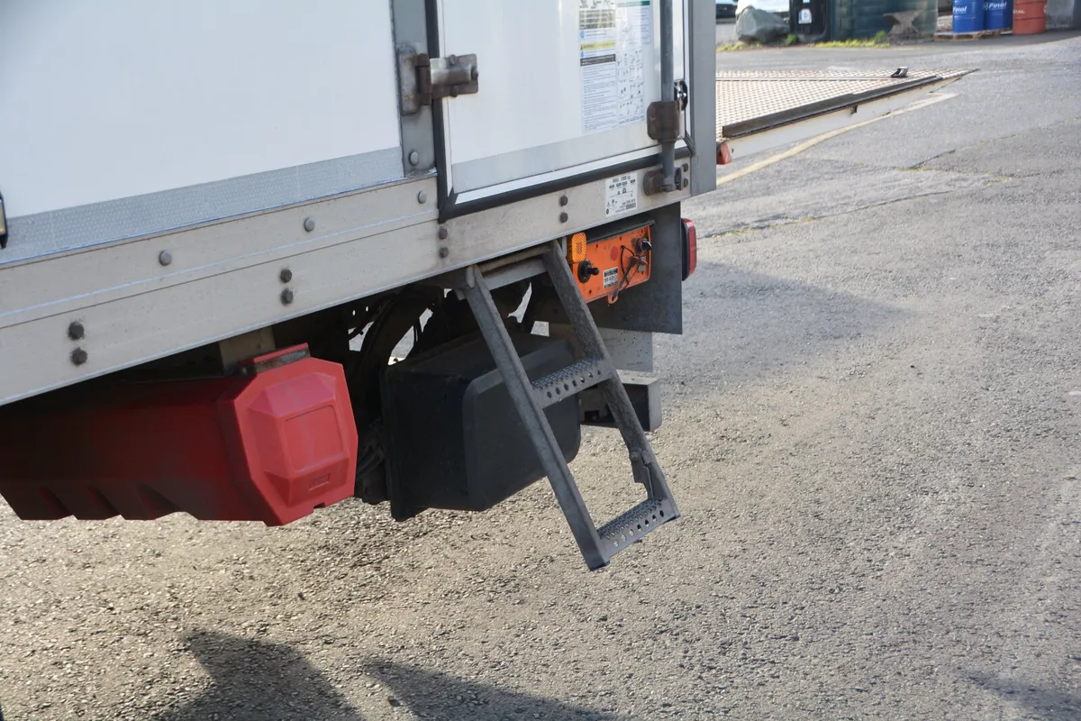 MAN 10T GVW 20' Box & 1.5T tail lift - Image 4