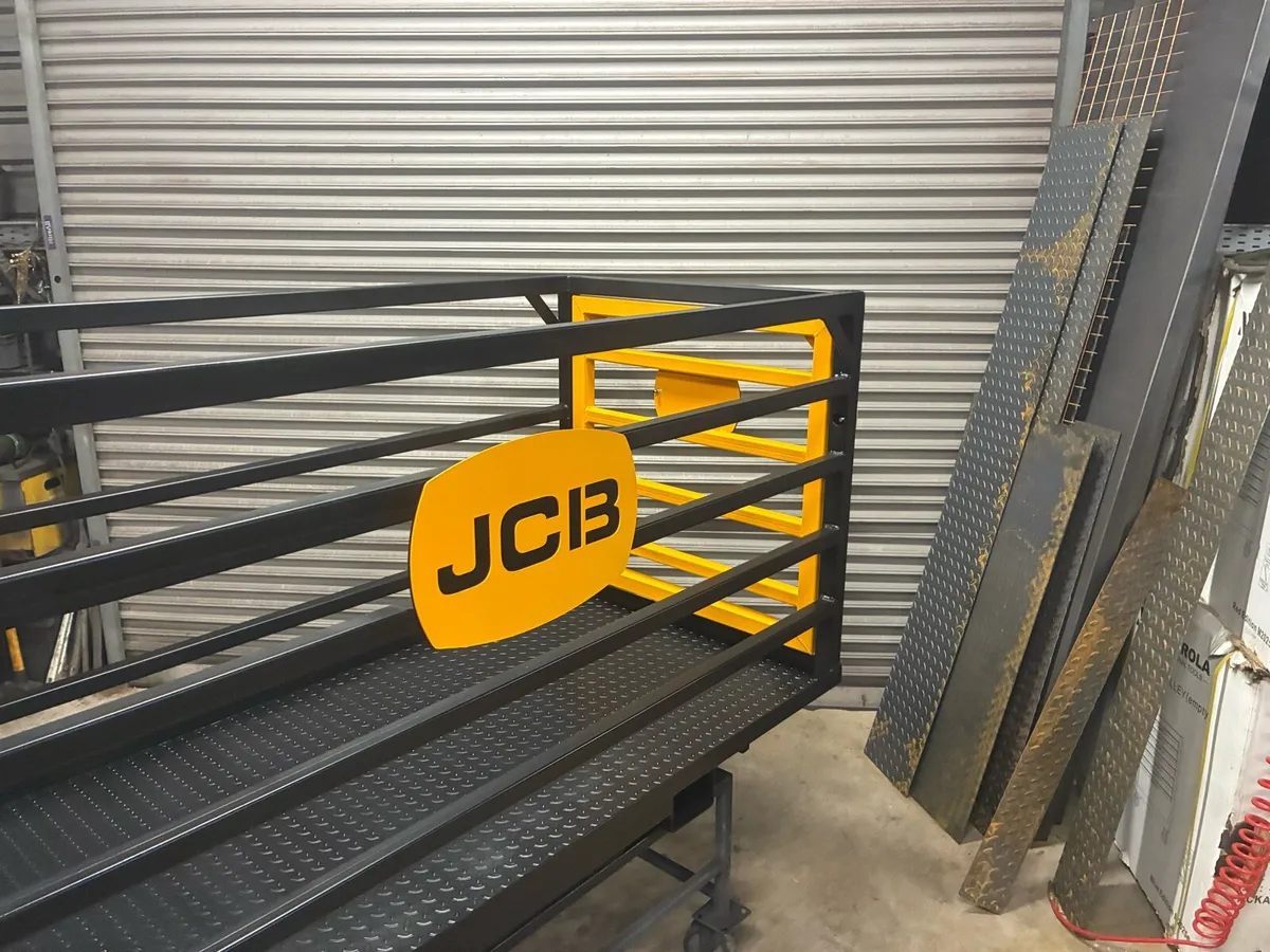 Calf transport cage - Image 2