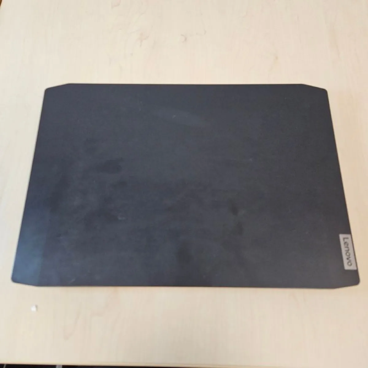 Lenovo IdeaPad Gaming 3 15IMH05 - Image 2