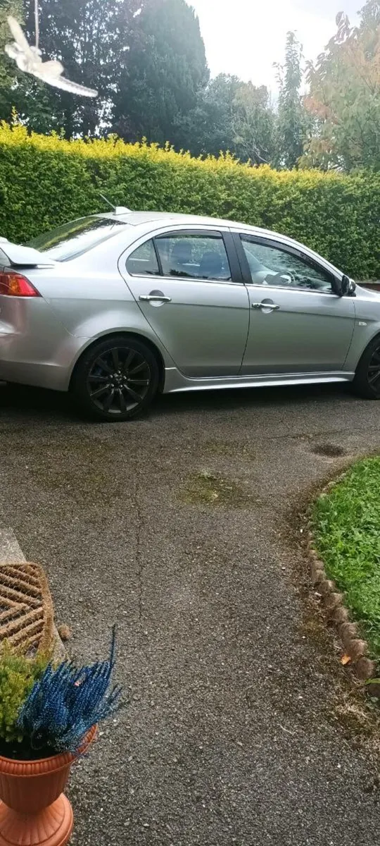 Mitsubishi Lancer - Image 2