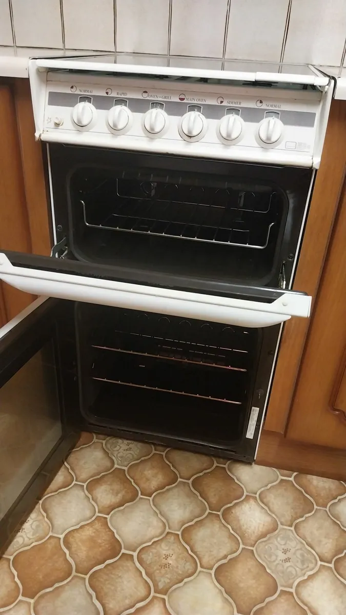Gas Oven and Hob - Image 1
