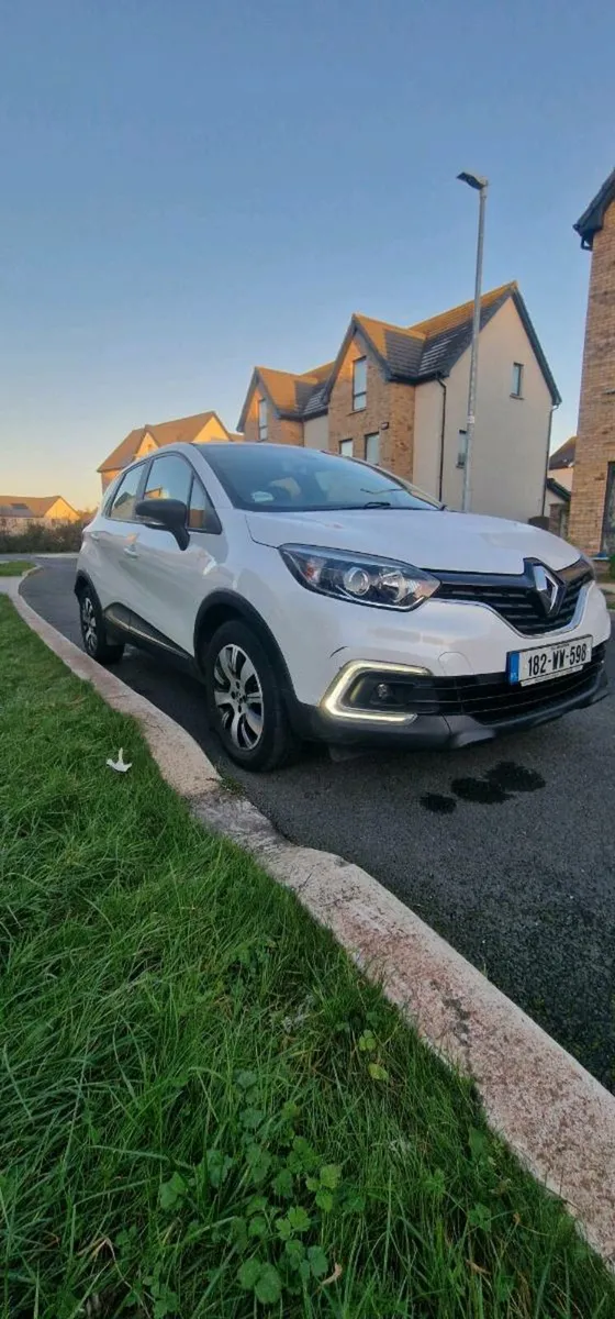 Renault Capture EXPRESSION+  (8999 €) - Image 2