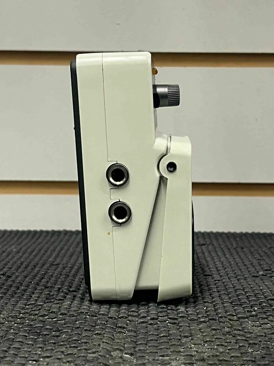 Behringer NR300 Noise Reducer - Image 3