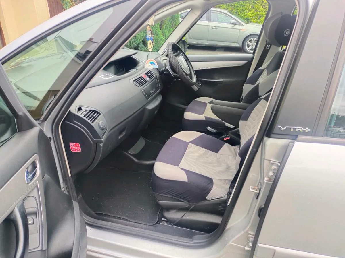 Citroen C4 Picasso - Image 4