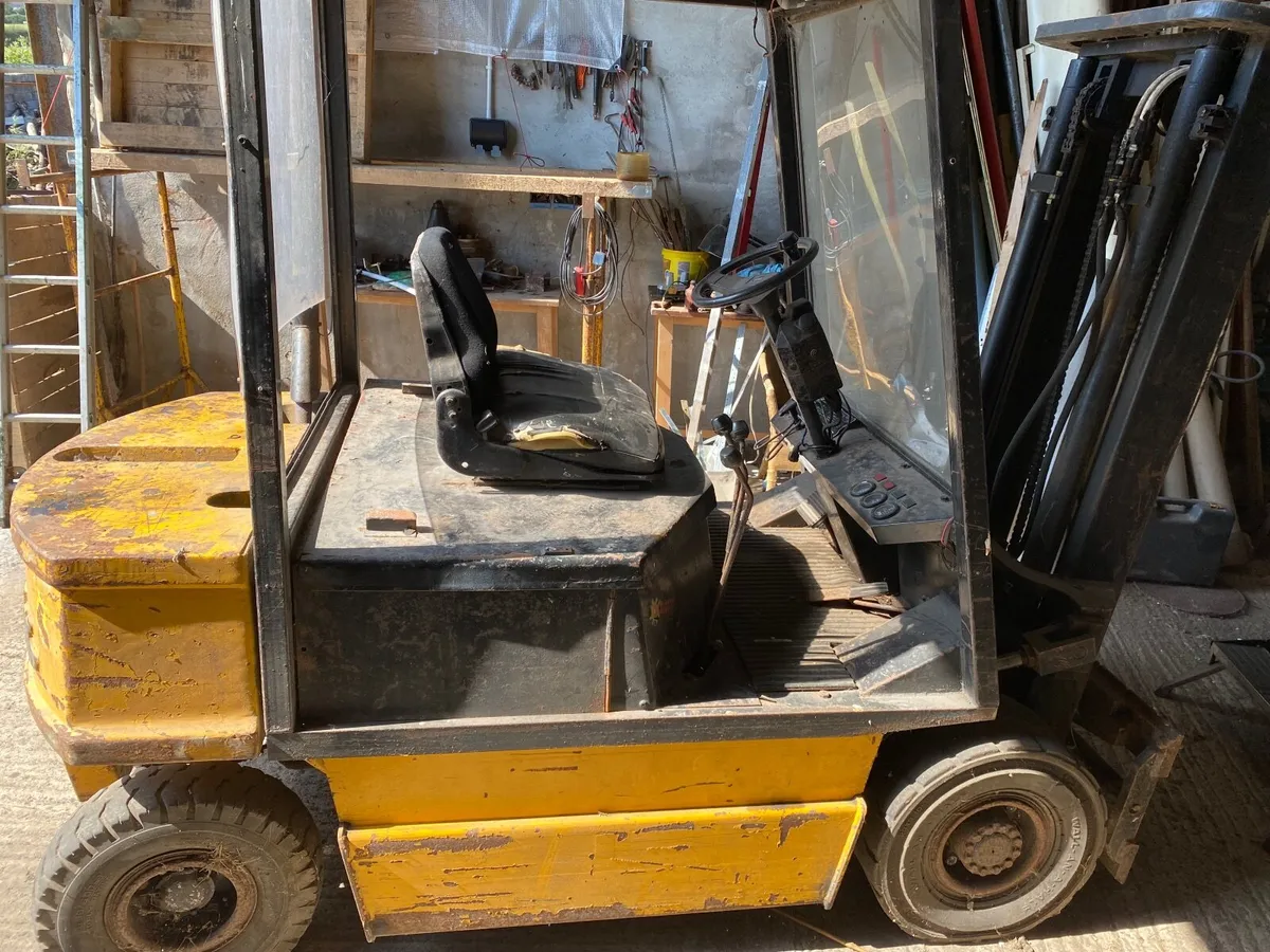 Forklift - Image 1