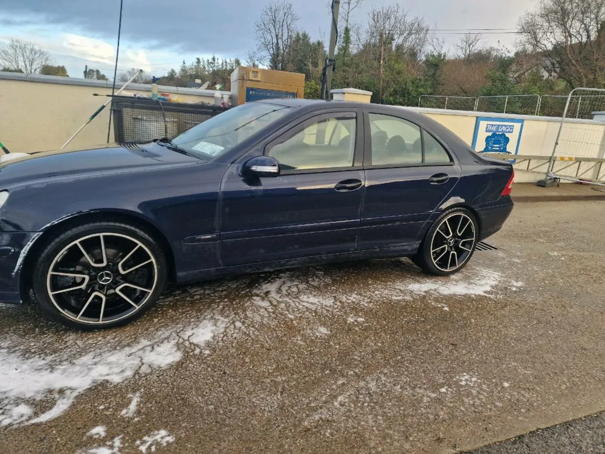 Automatic Mercedes Benz Car c180 - Image 2