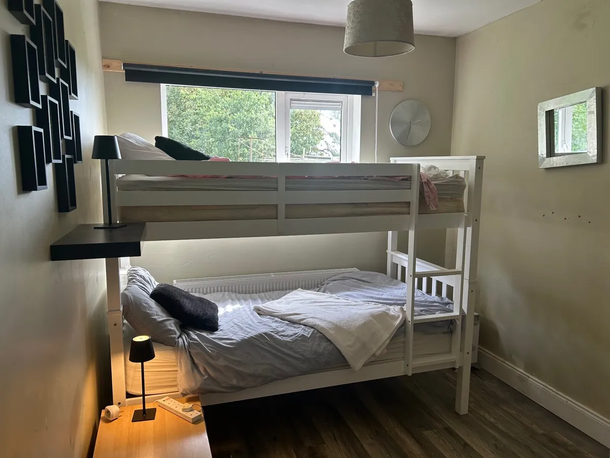Bunk beds - Image 1