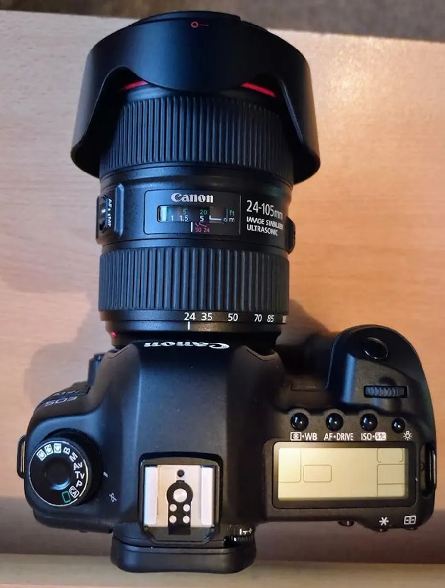 Canon 5D Mark II - Image 1
