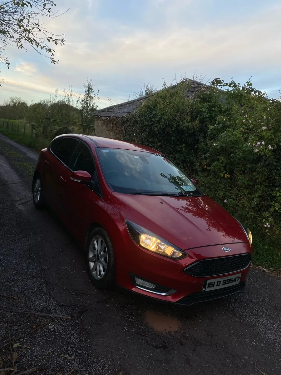 Ford Focus 2015, 6 speed - HIGH SPEC - Image 2