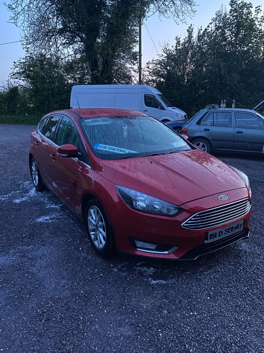 Ford Focus 2015, 6 speed - HIGH SPEC - Image 3