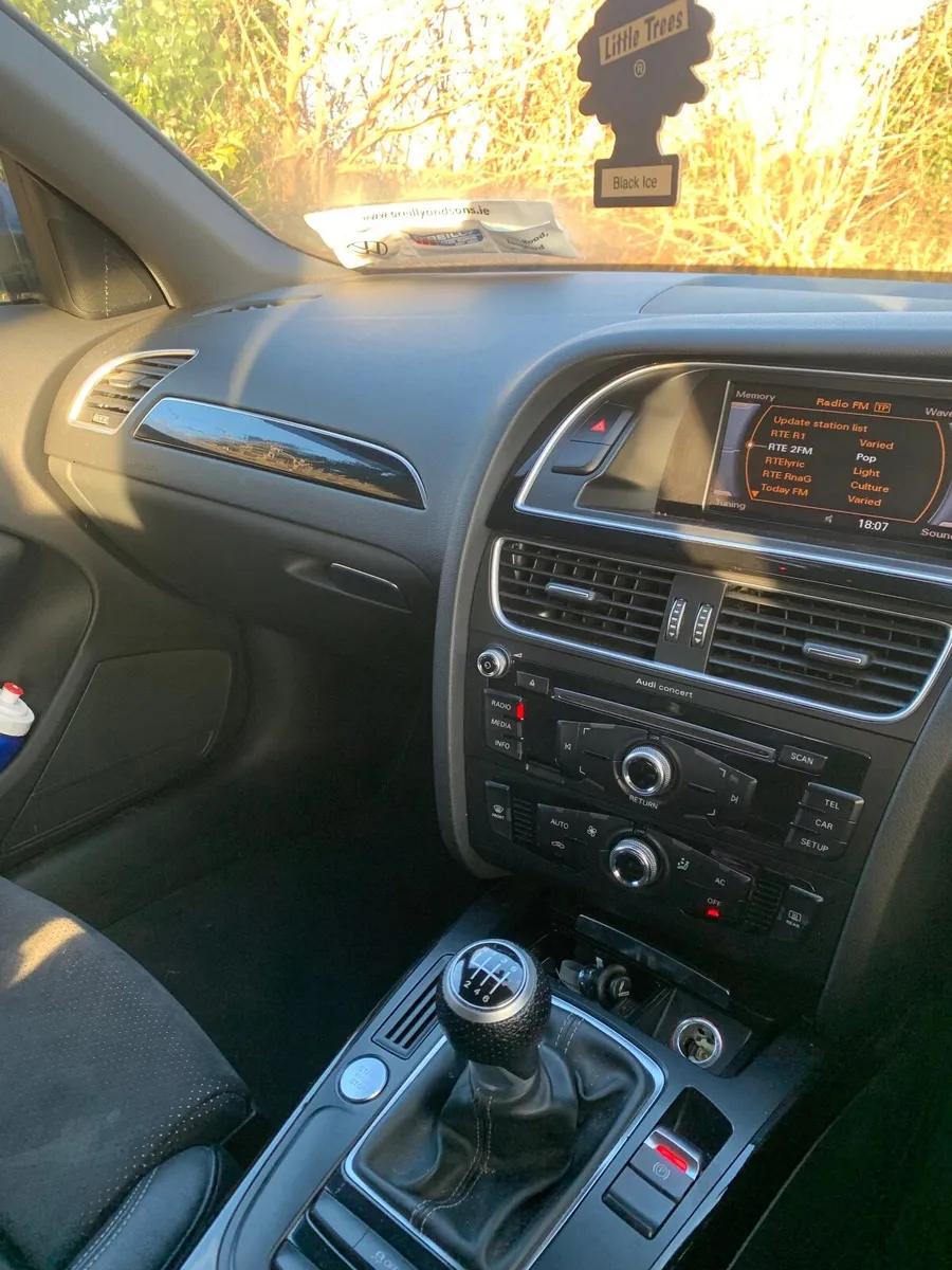 Audi A4 2014 - Image 4